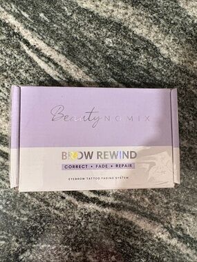 Never Opened Brow Rewind Eyebrow Correction Kit